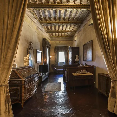 Palazzo Tommasi 3* Cortona
